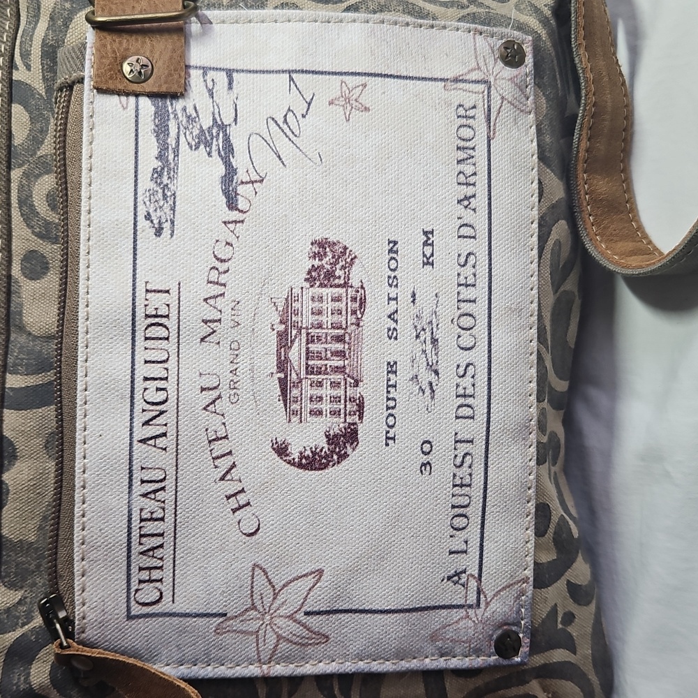 NWOT Myra Patterned Crossbody Bag - Picture 2 of 10
